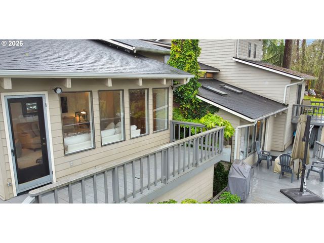 34846 MATTHEWS Rd, Eugene, OR 97405