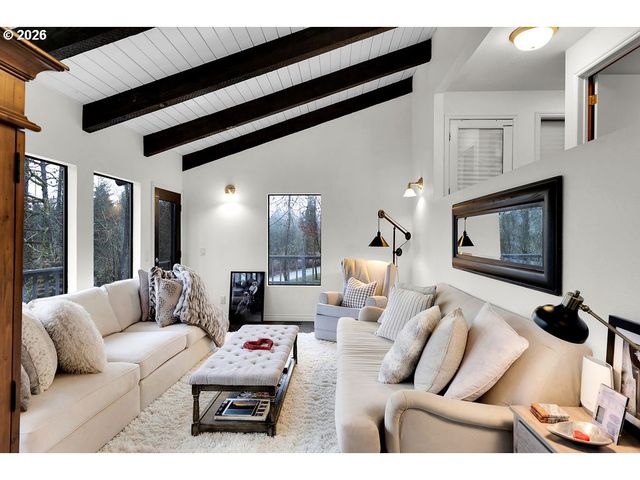 34846 MATTHEWS Rd, Eugene, OR 97405