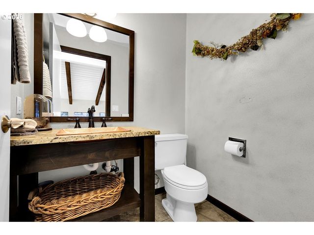 34846 MATTHEWS Rd, Eugene, OR 97405