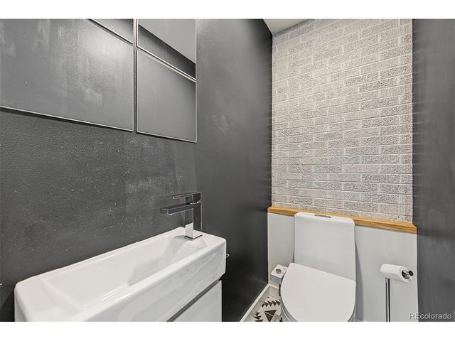 4165 Pierce St, Wheat Ridge, CO 80033