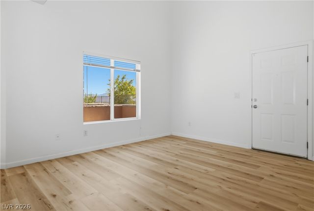 10410 Gold Shadow Avenue, Las Vegas, NV 89129