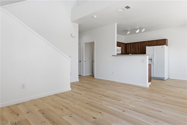 10410 Gold Shadow Avenue, Las Vegas, NV 89129
