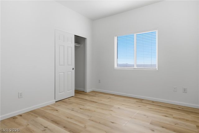 10410 Gold Shadow Avenue, Las Vegas, NV 89129