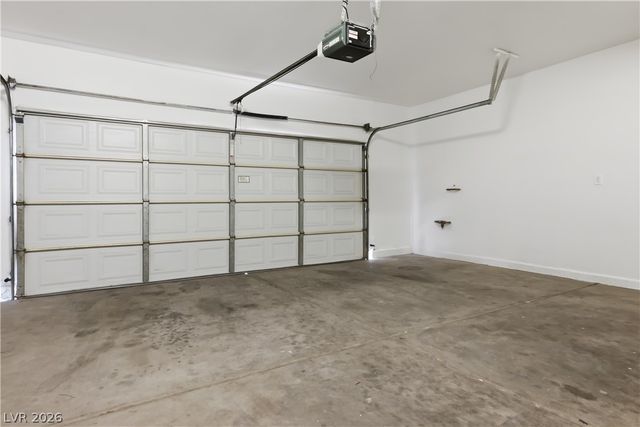 10410 Gold Shadow Avenue, Las Vegas, NV 89129