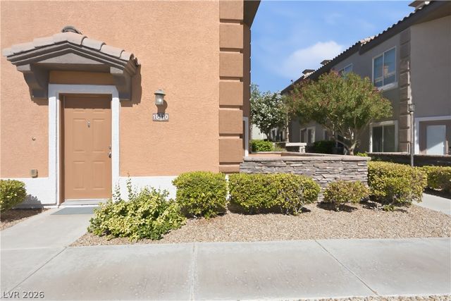 10410 Gold Shadow Avenue, Las Vegas, NV 89129