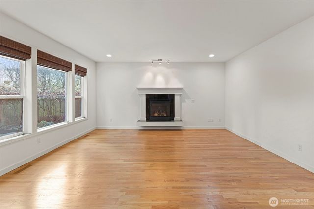 18433 Hawksview Drive, Arlington, WA 98223