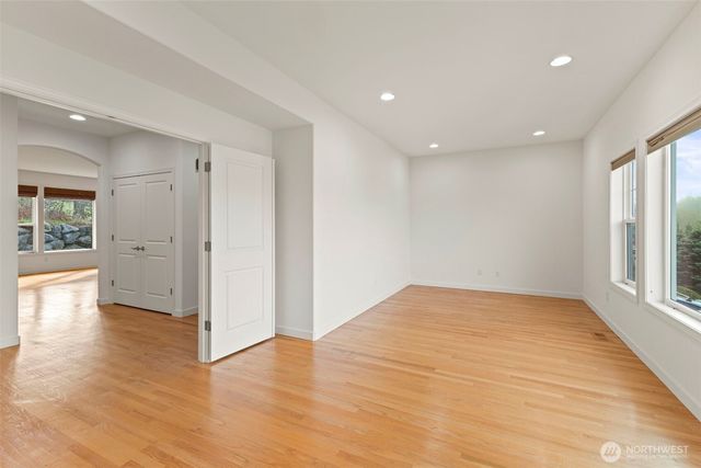 18433 Hawksview Drive, Arlington, WA 98223