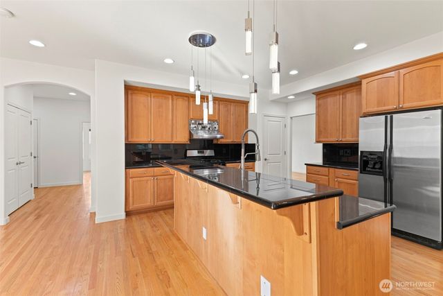 18433 Hawksview Drive, Arlington, WA 98223