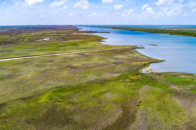 Lot 40 S Tuna Ave, Crystal Beach, TX 77650
