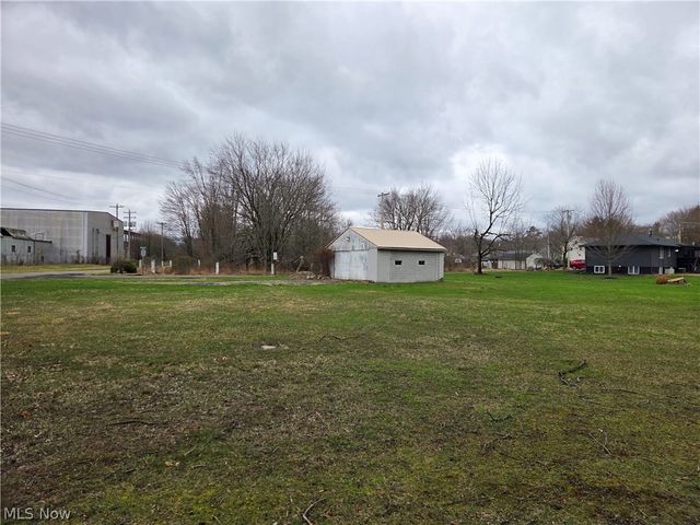 2410 Railroad Street, Newton Falls, OH 44444