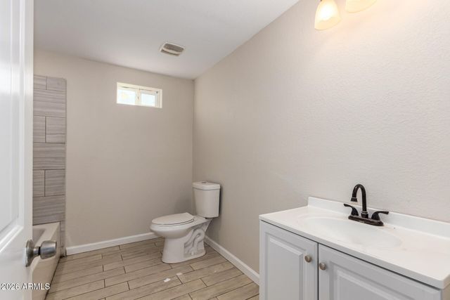 914 S 30TH Drive, Phoenix, AZ 85009