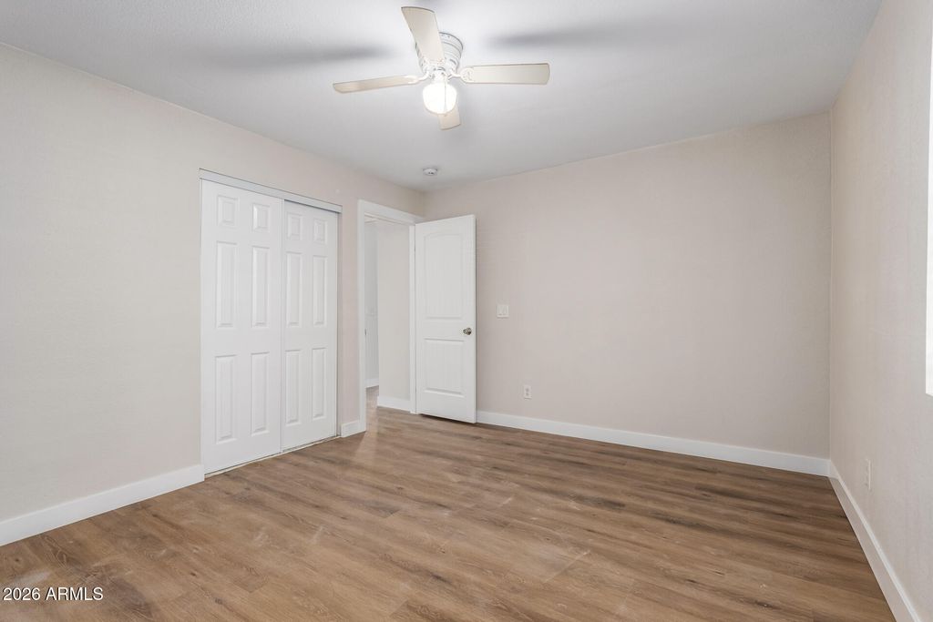 914 S 30TH Drive, Phoenix, AZ 85009