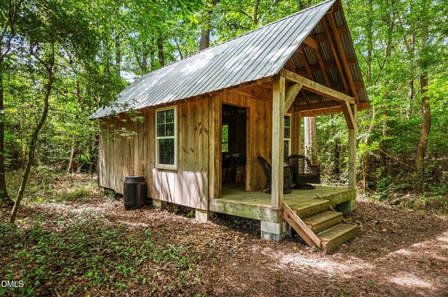1058 Government Road, Clayton, NC 27520