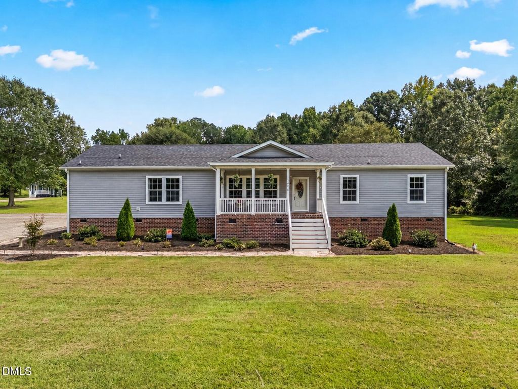1058 Government Road, Clayton, NC 27520