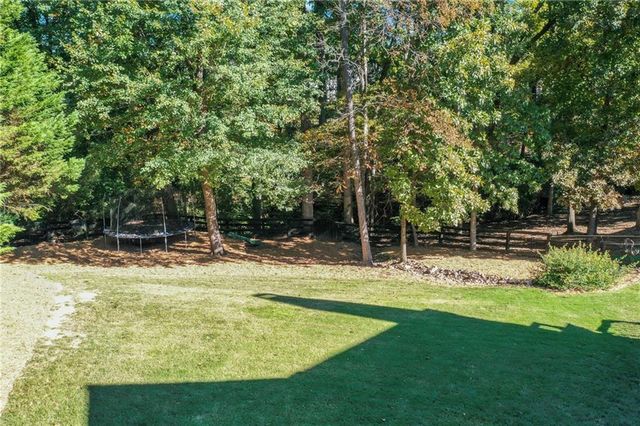 304 Berkshire Trace, Canton, GA 30115