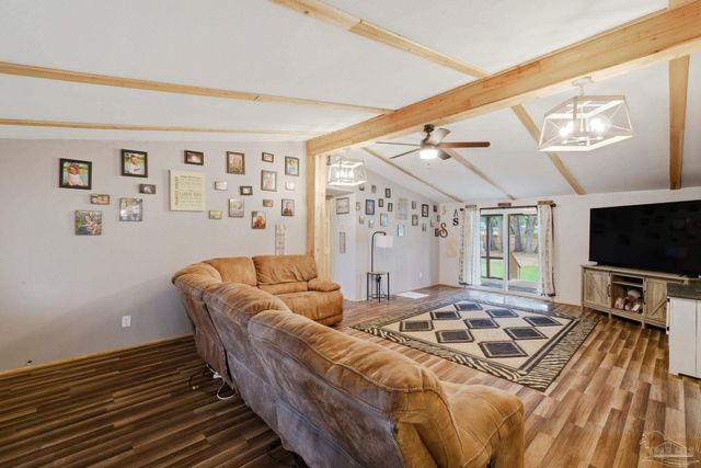 4342 Lindsey Ln, Pace, FL 32571