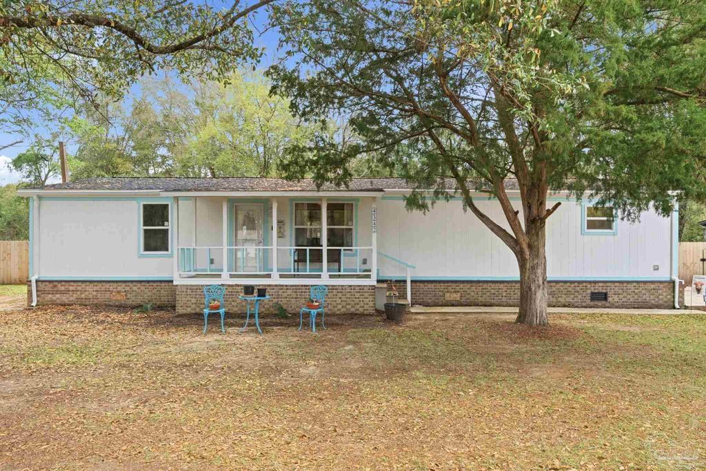 4342 Lindsey Ln, Pace, FL 32571