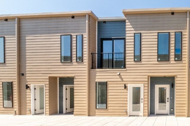 150 Williams 1, Chelsea, MA 02150