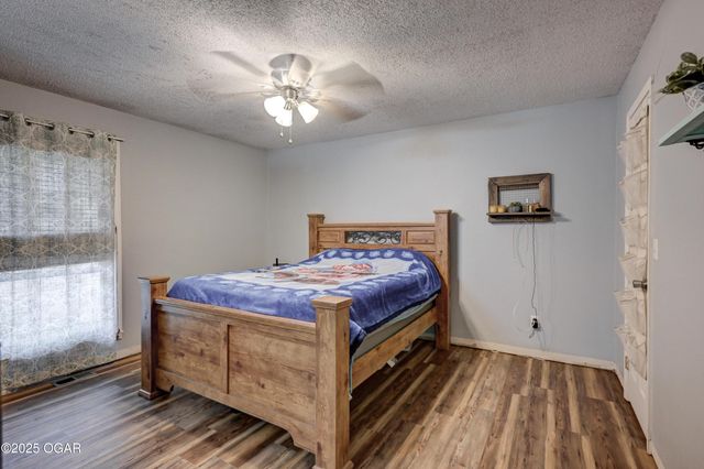 1106 Southern Hills, Carthage, MO 64836