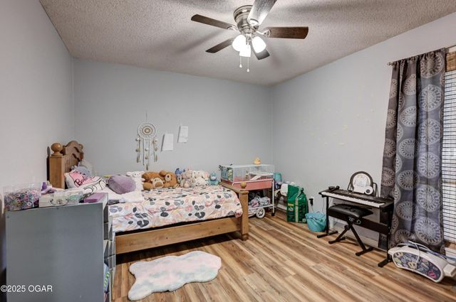 1106 Southern Hills, Carthage, MO 64836