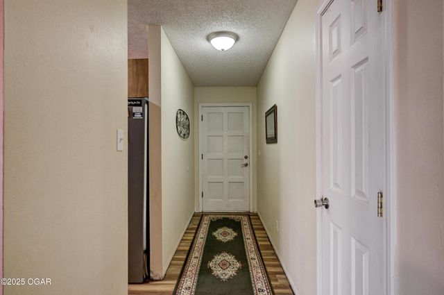 1106 Southern Hills, Carthage, MO 64836