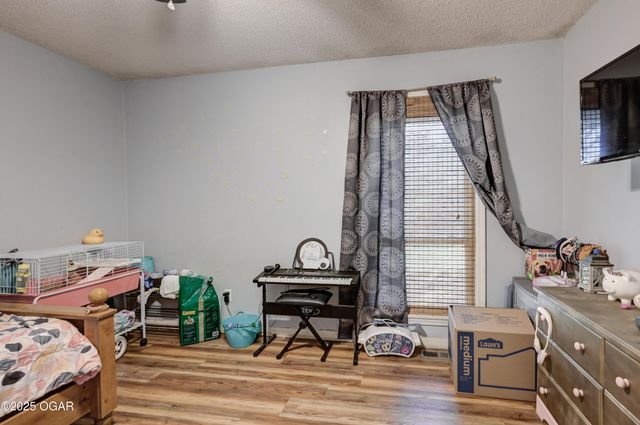 1106 Southern Hills, Carthage, MO 64836