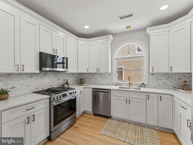 14 W 28TH ST, Ocean City, NJ 08226