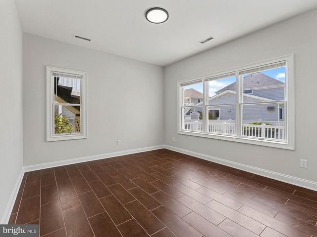 14 W 28TH ST, Ocean City, NJ 08226