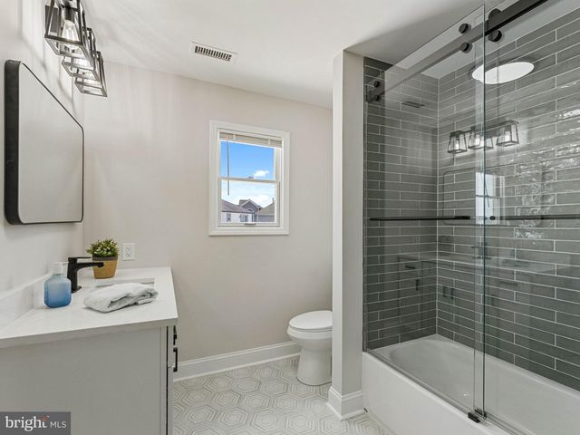 14 W 28TH ST, Ocean City, NJ 08226