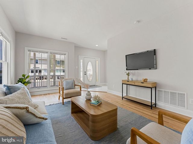 14 W 28TH ST, Ocean City, NJ 08226