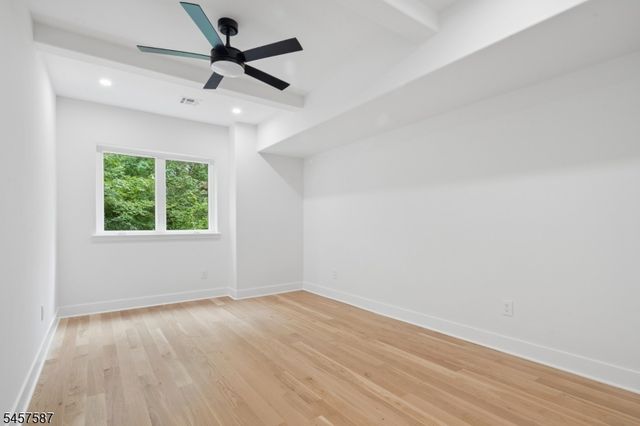 233 Fairmount Ave, Chatham Boro, NJ 07928