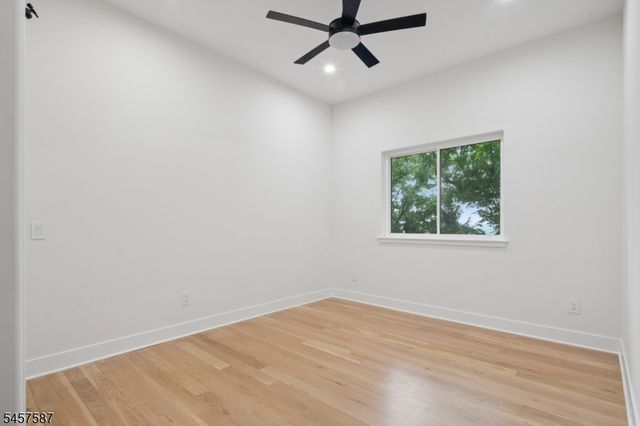 233 Fairmount Ave, Chatham Boro, NJ 07928