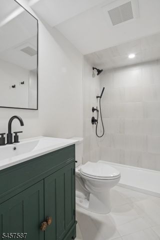 233 Fairmount Ave, Chatham Boro, NJ 07928