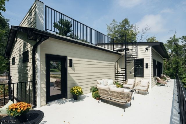 233 Fairmount Ave, Chatham Boro, NJ 07928