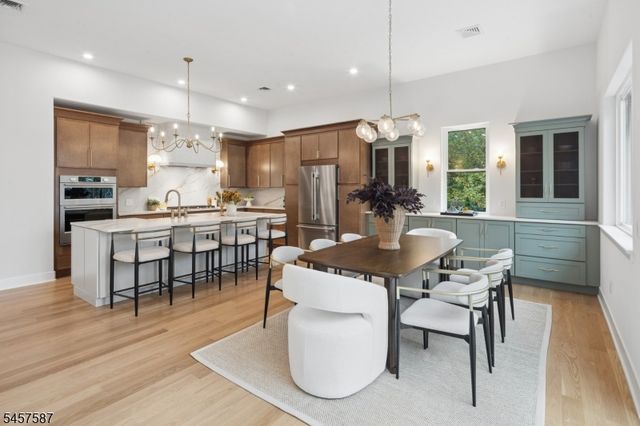233 Fairmount Ave, Chatham Boro, NJ 07928