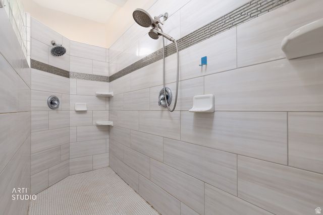 1209 E BEAR HOLLOW CV, Draper, UT 84020