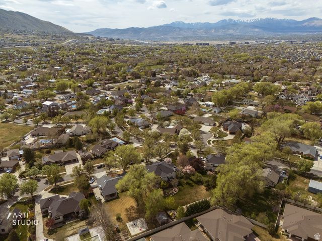 1209 E BEAR HOLLOW CV, Draper, UT 84020