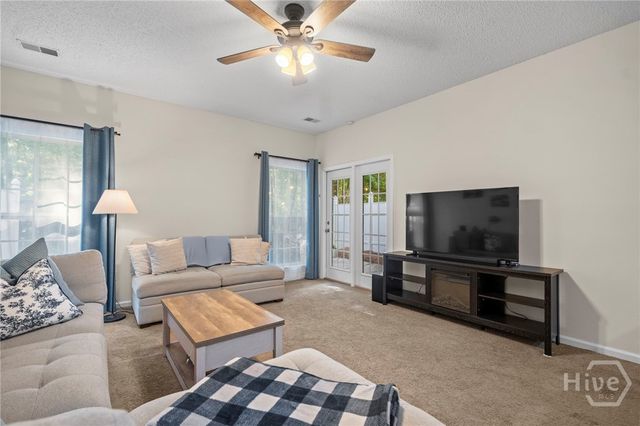 52 Falkland Avenue, Savannah, GA 31407