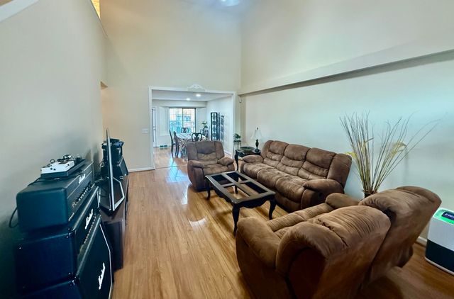 3373 Royal Troon Road, Lexington, KY 40509