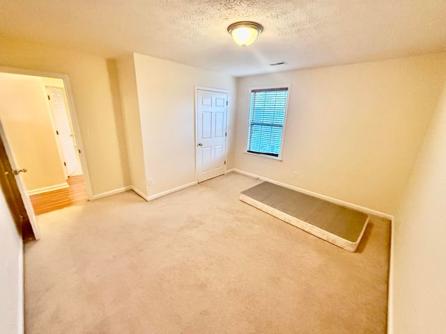 3373 Royal Troon Road, Lexington, KY 40509