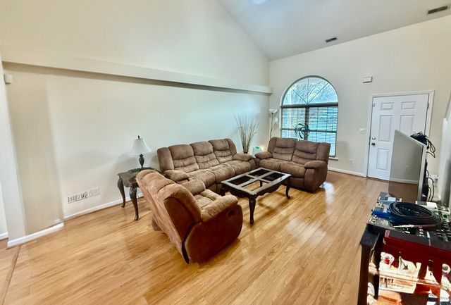 3373 Royal Troon Road, Lexington, KY 40509