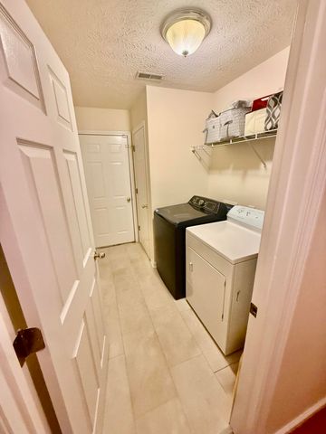 3373 Royal Troon Road, Lexington, KY 40509