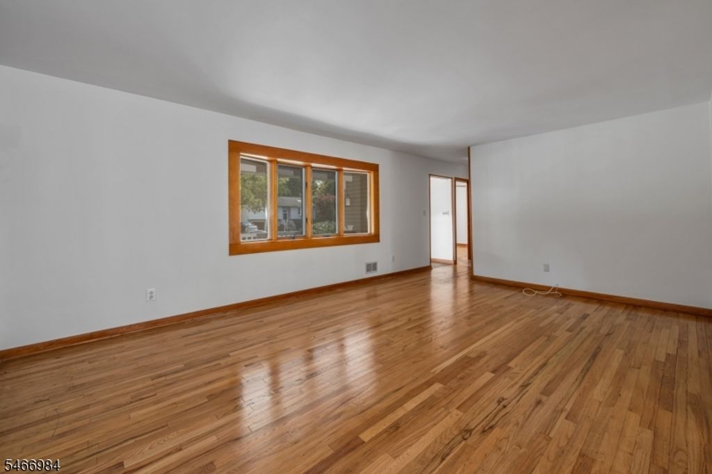 87 Calumet Ave, Oakland Boro, NJ 07436 — photo 4