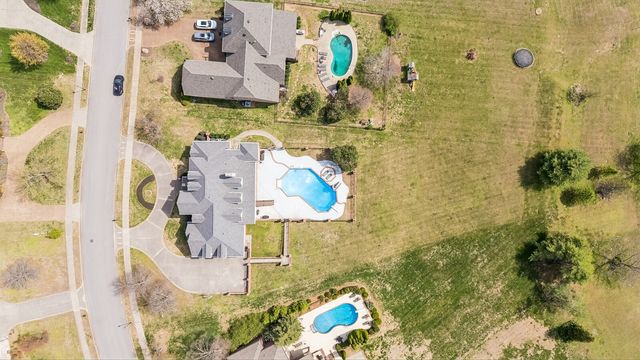 107 Gaston St, Gallatin, TN 37066