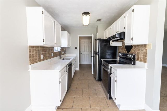 5663 Smokey Hills Trail, Lake Charles, LA 70605