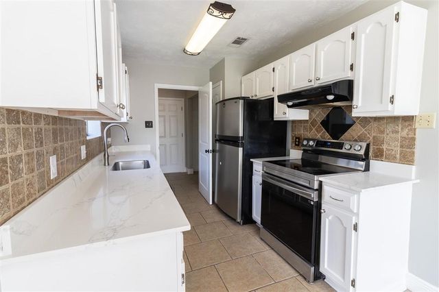 5663 Smokey Hills Trail, Lake Charles, LA 70605