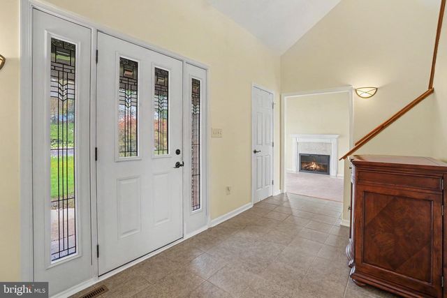 2093 FAIRWAY LN, Harrisburg, PA 17112