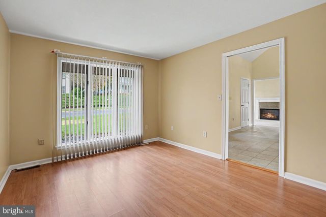 2093 FAIRWAY LN, Harrisburg, PA 17112