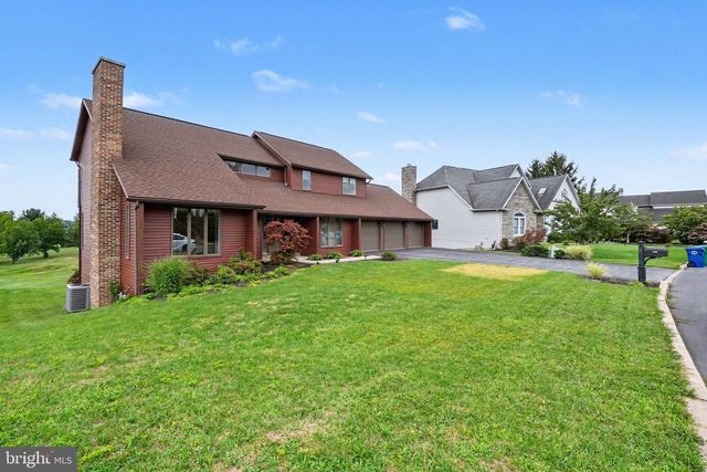 2093 FAIRWAY LN, Harrisburg, PA 17112