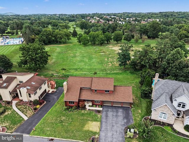 2093 FAIRWAY LN, Harrisburg, PA 17112
